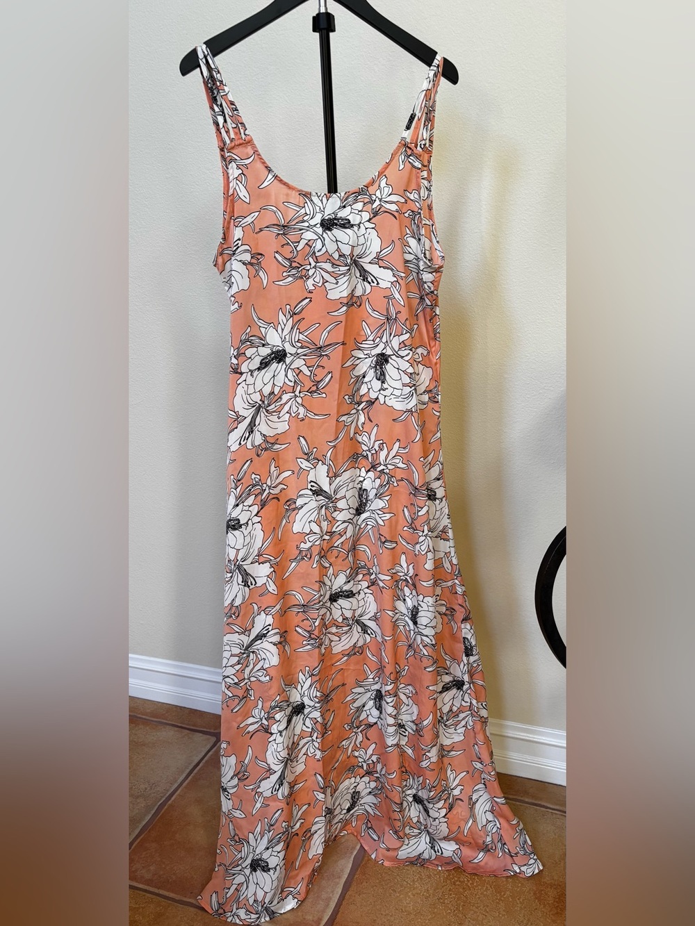 Cecico Coral Floral Scoop-Neck Maxi Dress